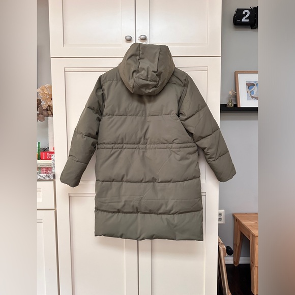 Everlane ReNew Long Puffer (S) in Kalamata - Picture 2 of 5
